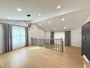 3103 N Wilshire Ln in Arlington Heights, IL - Building Photo - Building Photo