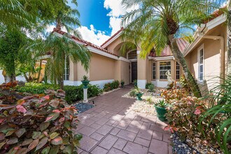 7828 Dorchester Rd in Boynton Beach, FL - Building Photo - Building Photo