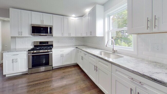 15 Leedsville St, Unit #2