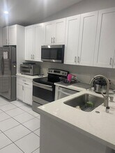 15420 SW 74th Cir Ct in Miami, FL - Building Photo - Building Photo