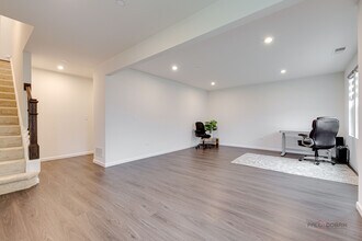 121 Yorktown Ct in Libertyville, IL - Building Photo - Building Photo