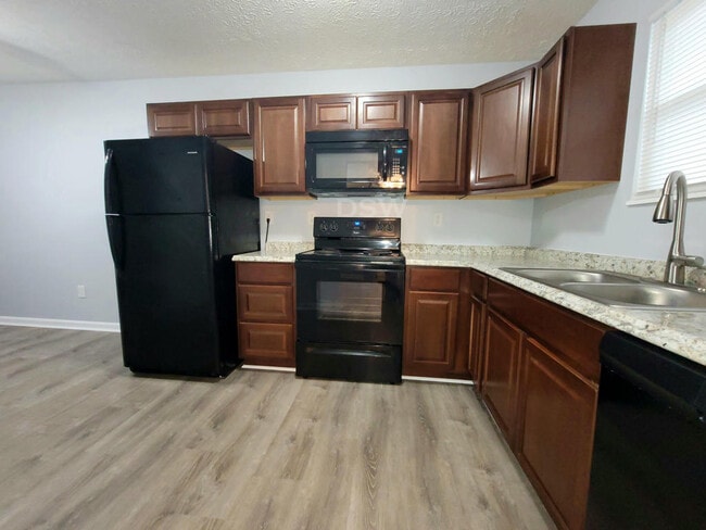 1207 Payton Pl in Radcliff, KY - Building Photo - Building Photo