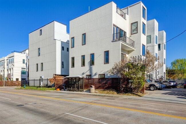 1124 W Dallas St in Houston, TX - Building Photo - Building Photo