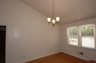 3129 Ward Rd in Raleigh, NC - Foto de edificio - Building Photo