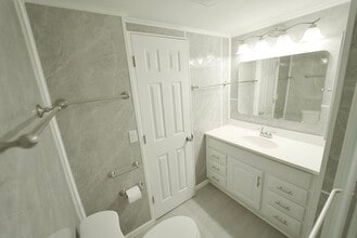 8520 SW 18th Ct in Davie, FL - Building Photo - Building Photo