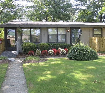 Willowood Apartments in Milledgeville, GA - Foto de edificio - Building Photo