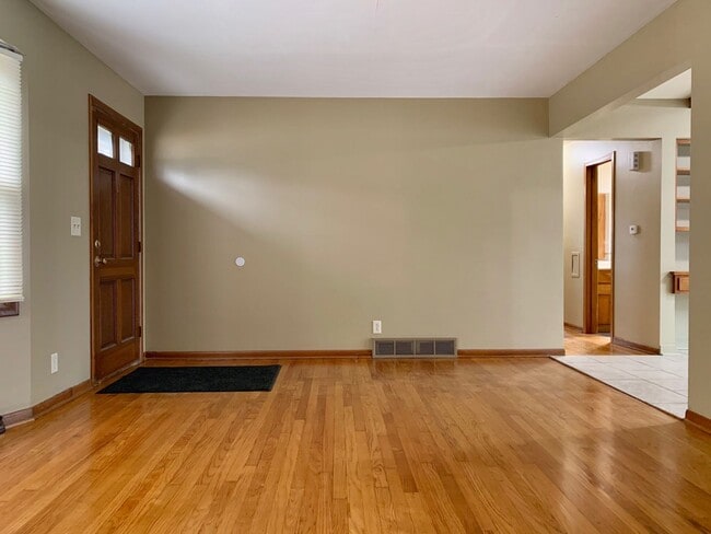 3204 Abington Dr NW in Grand Rapids, MI - Building Photo - Building Photo