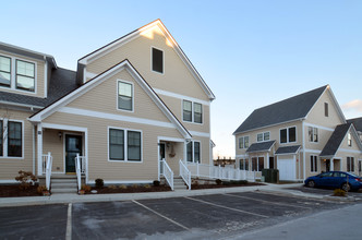 Seaside Village in Niantic, CT - Building Photo - Building Photo