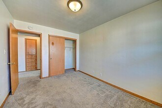 143 Southview Dr in Marion, IA - Building Photo - Building Photo