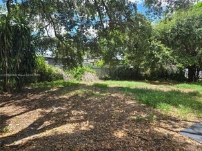 2150 NW 93rd St in Miami, FL - Building Photo - Building Photo