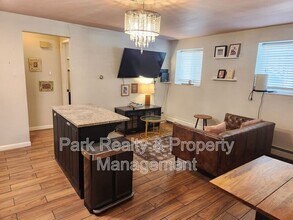1355 N Gaylord St in Denver, CO - Building Photo - Building Photo