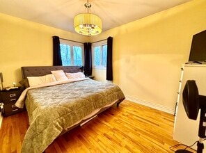 768 Hanson St in Fredericton, NB - Building Photo - Building Photo