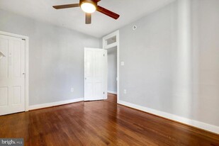 12 E South St, Unit 261-06 in Frederick, MD - Building Photo - Building Photo