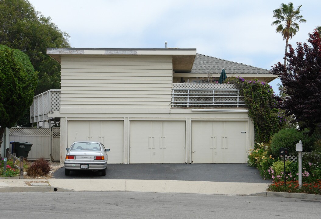 926-928 Seaside Ct in Ventura, CA - Foto de edificio