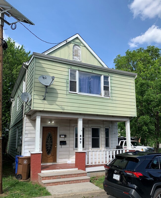 837 Malcolm Pl Rentals in Linden, NJ