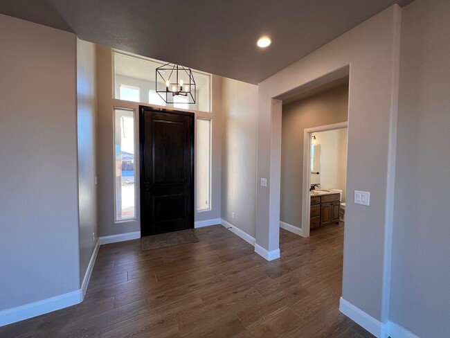2730 W 570 N in Hurricane, UT - Building Photo - Building Photo