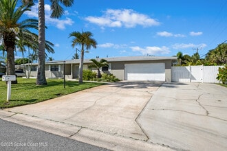 101 Diane Cir in Indialantic, FL - Building Photo - Building Photo