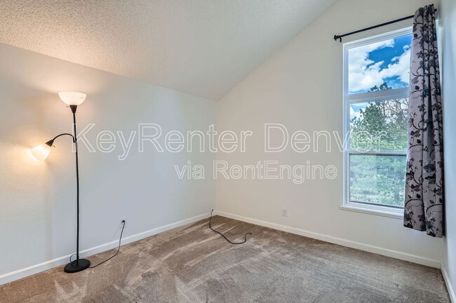 13992 E Stanford Cir in Aurora, CO - Building Photo - Building Photo