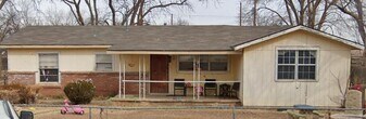 1108 83rd St in Lubbock, TX - Building Photo