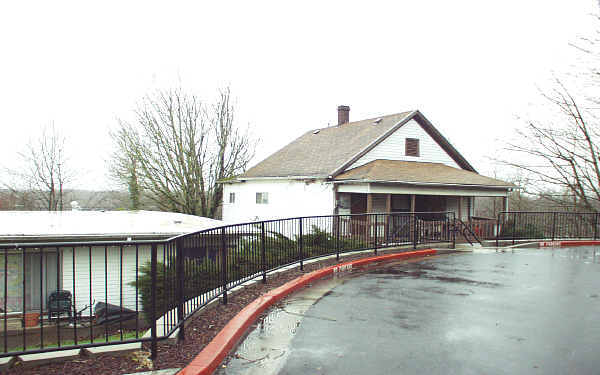 443 SE 2nd St in Troutdale, OR - Building Photo - Building Photo