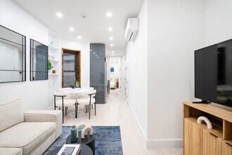 515 W 48th St in New York, NY - Building Photo - Building Photo