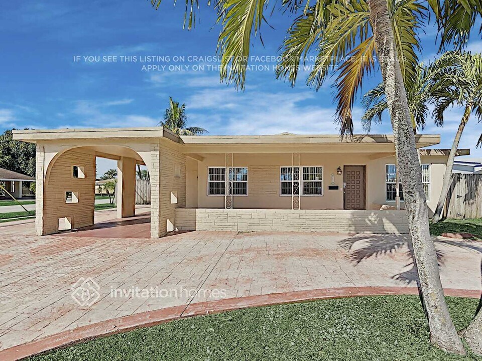 7491 Fillmore St in Hollywood, FL - Building Photo