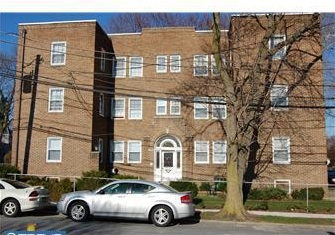 405 Garfield Ave in Folcroft, PA - Building Photo