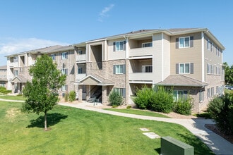 Firestone Meadows Apartments in Firestone, CO - Building Photo - Building Photo