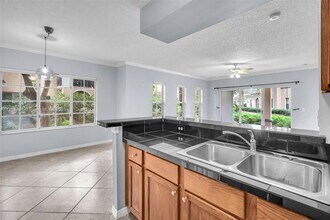 2474 Centergate Dr in Miramar, FL - Building Photo - Building Photo