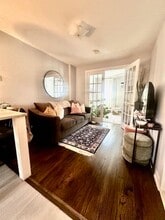 233 Bloomfield St in Hoboken, NJ - Building Photo - Building Photo