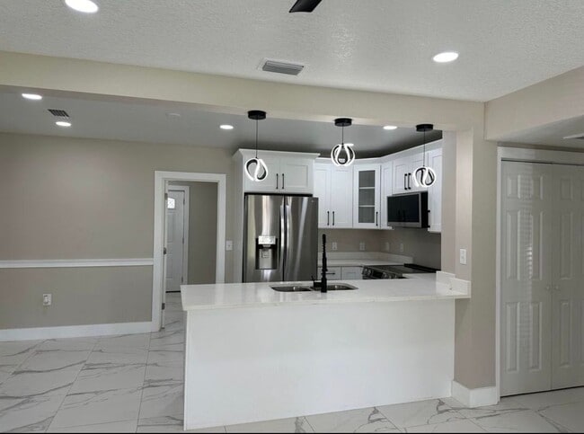 property at 5008 N Tampania Ave