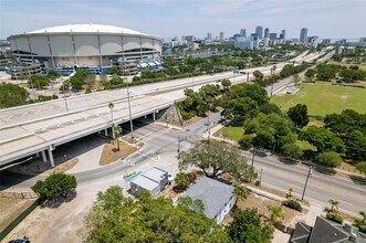 511 16th St S-Unit -4 in St. Petersburg, FL - Building Photo - Building Photo