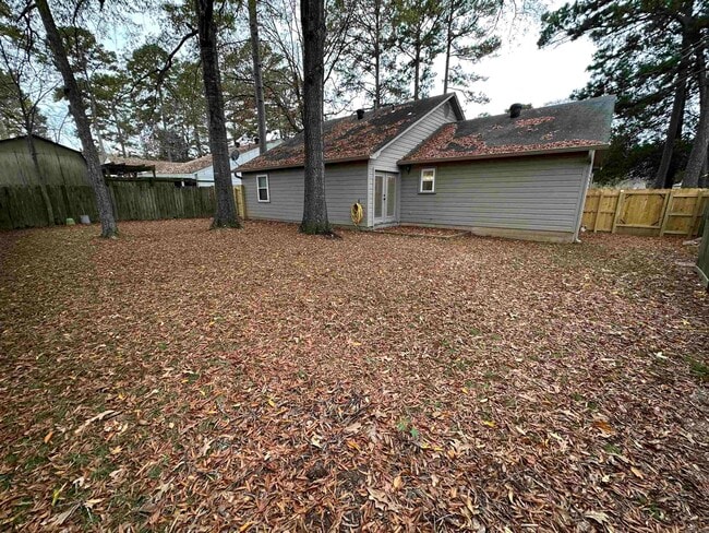 9 Oak Forest Dr in Maumelle, AR - Building Photo - Building Photo