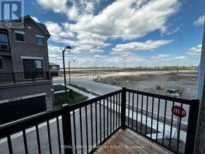 1259 Lily Cres in Milton, ON - Building Photo - Building Photo