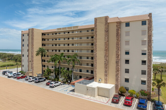 Royale Towers in Cocoa Beach, FL - Building Photo - Building Photo