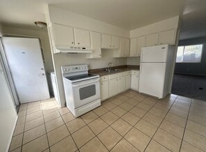 Affordable 2 Bed/1 Bath Condos in Eastboro in Colorado Springs, CO - Building Photo - Building Photo