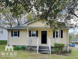 900 Chalmers St in Durham, NC - Building Photo