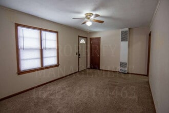 1810 W 7th St in Coffeyville, KS - Building Photo - Building Photo