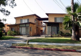 830 Raleigh St in Glendale, CA - Foto de edificio - Building Photo