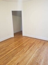 4163 67th St in Queens, NY - Foto de edificio - Building Photo