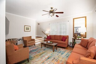2414 Arlington Crescent in Birmingham, AL - Building Photo