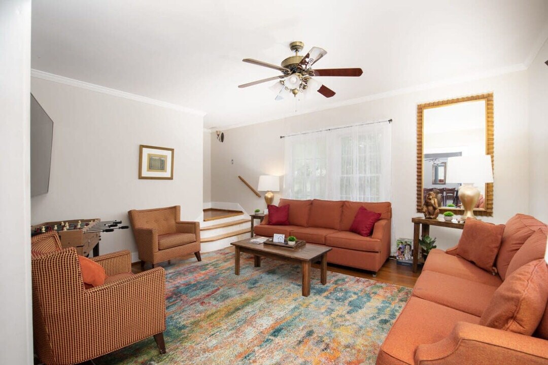 2414 Arlington Crescent in Birmingham, AL - Building Photo
