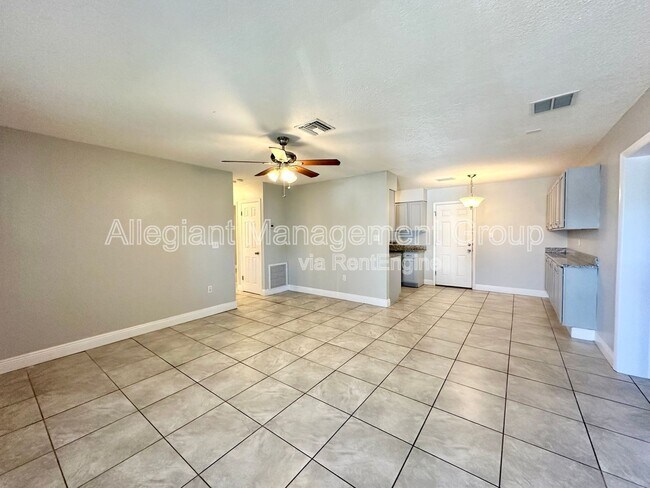 116 N College St in Leesburg, FL - Building Photo - Building Photo