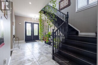 187 Beach Blvd in Hamilton, ON - Building Photo - Building Photo
