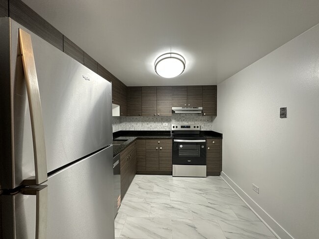 525 N Quentin Rd in Palatine, IL - Building Photo - Building Photo