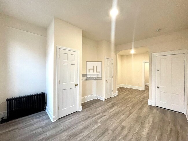 51-28-51-35 35th St in Queens, NY - Building Photo - Building Photo