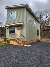 107 Eastville Rd in Asheville, NC - Building Photo - Building Photo