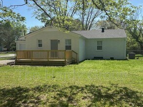 1023 Old Estill Springs Rd in Tullahoma, TN - Building Photo - Building Photo