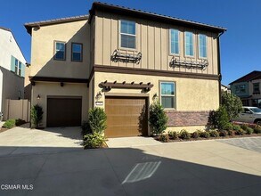 701 Edward Scholle Dr, Unit 96 in Camarillo, CA - Building Photo - Building Photo