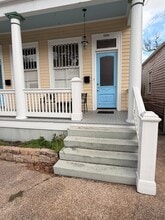 5323-5323 Chestnut St in New Orleans, LA - Building Photo - Building Photo